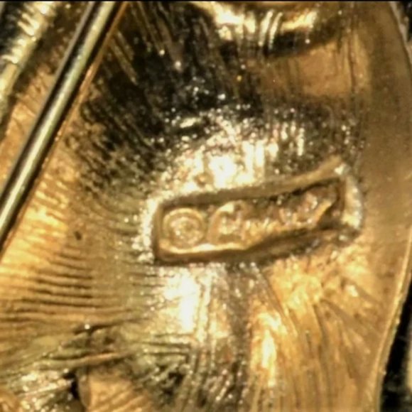 Vintage Monet Black Gold Green Eyes Cat Art Deco Pin Brooch Excellent - Picture 4 of 4